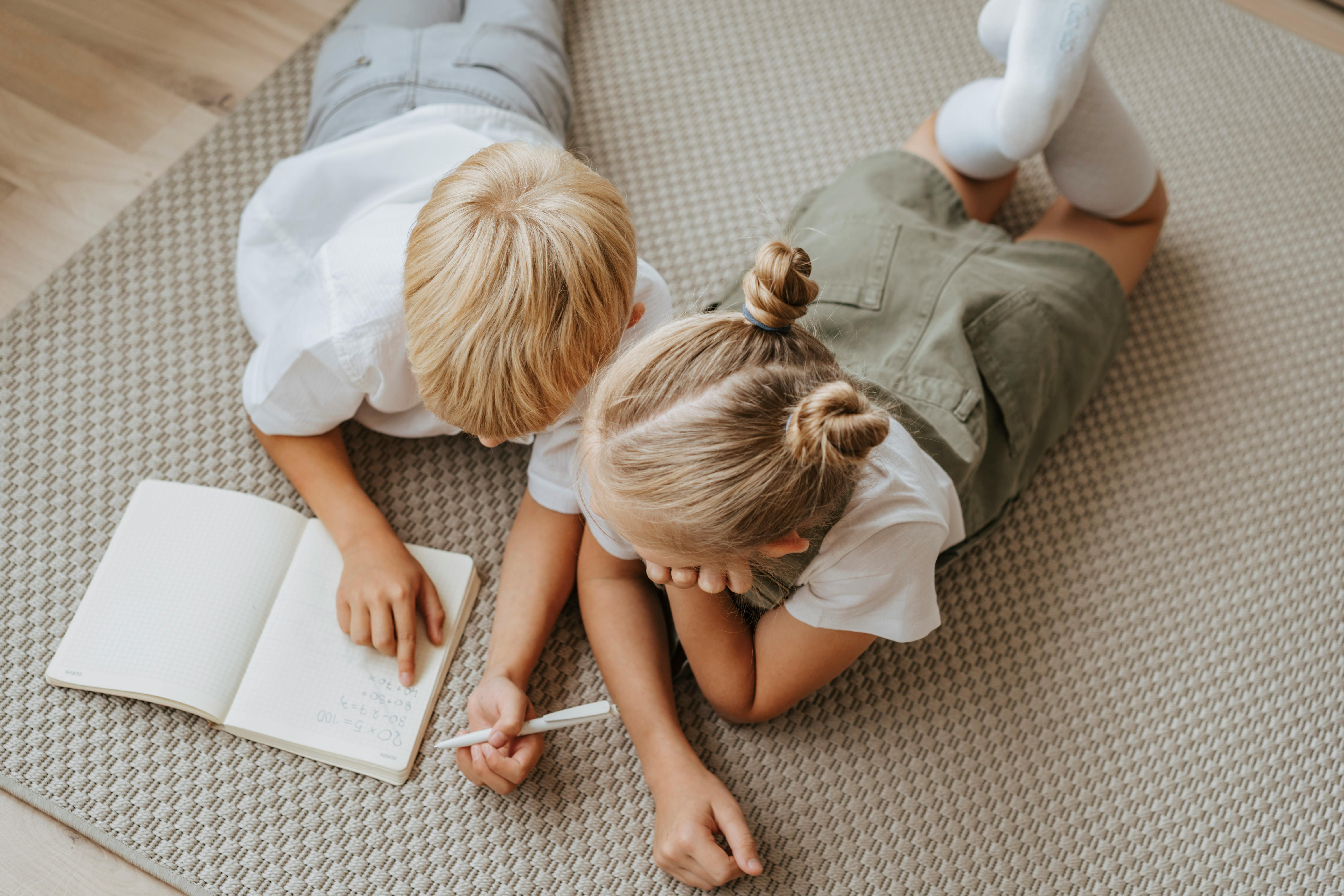 Smart Ways to Decorate Your Living Room in 2025: Discover Tips to Enhance Space