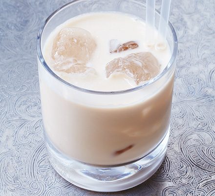 White Russian Cocktail Presentation